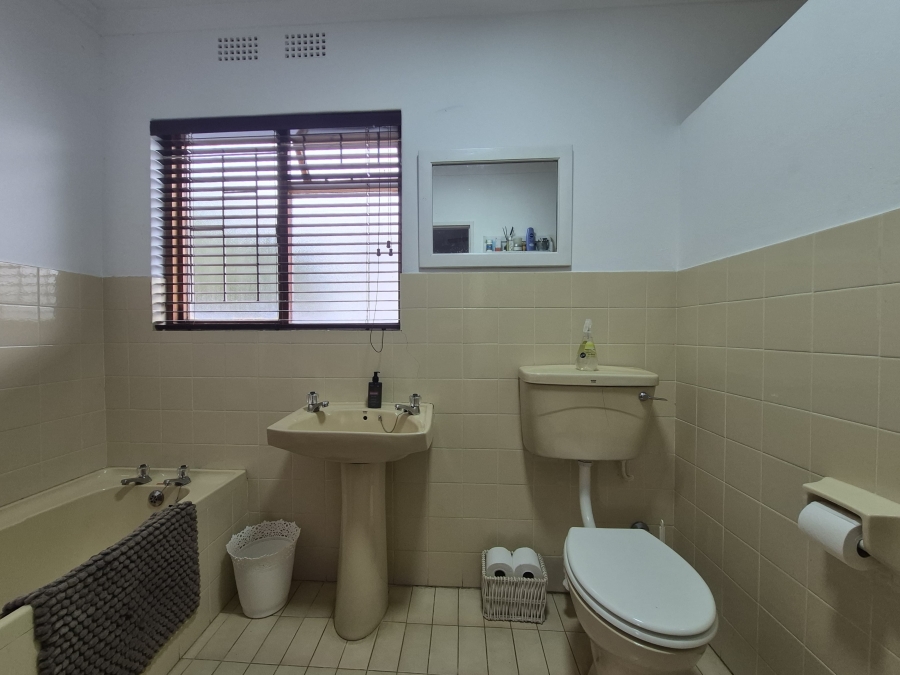 4 Bedroom Property for Sale in Panorama Western Cape